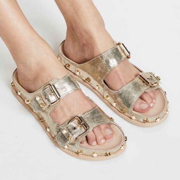 Stuart Weitzman Sandbar Leather Sandals - Picture 4 of 15